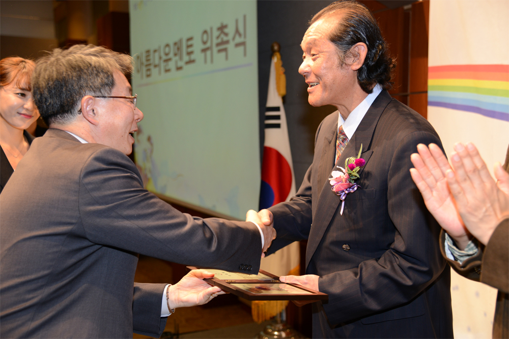 대한민국 아름다운 멘토 위촉 박철순 사진